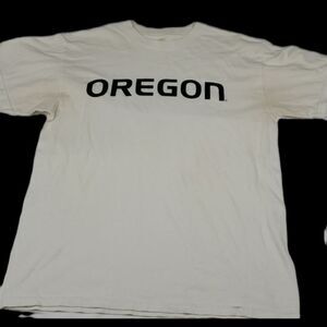M VINTAGE OREGON WHITE GREEN SPELLOUT TSHIRT discolored medium